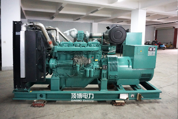 你需要哪一種類(lèi)型的柴油發(fā)電機(jī)呢？開(kāi)放式、靜音式還是移動(dòng)拖車(chē)式？